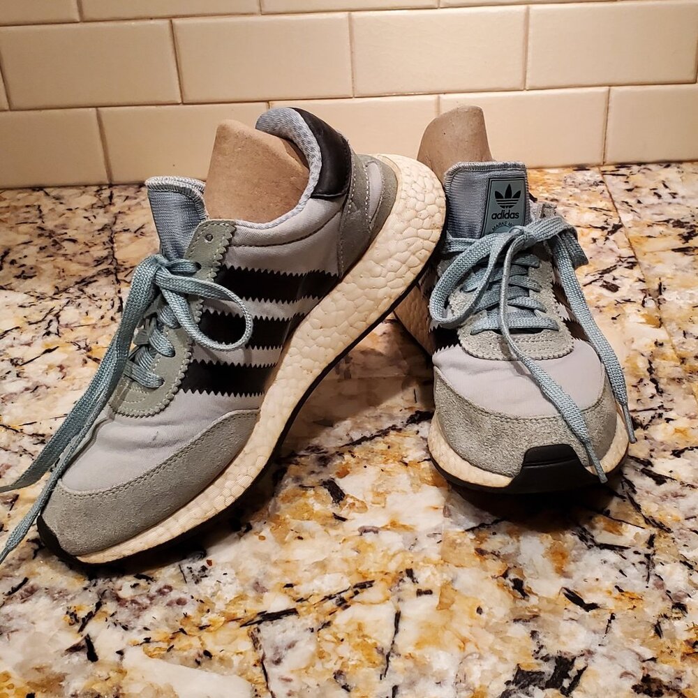 Womens Adidas Sneakers Iniki Green Suede 675001 Running Shoes – Size 7.5 - Video